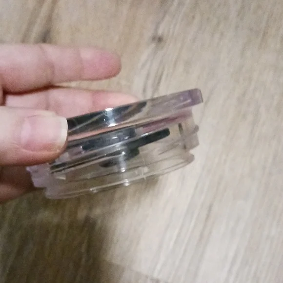 2 Yeti 20 Oz Ramblers With Mag Slide Lids - Picture 10 of 11